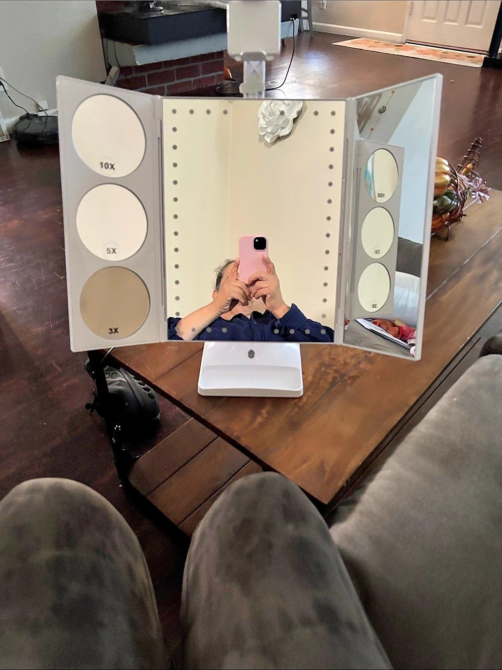 glow Vanity Makeup Mirror with Lights White